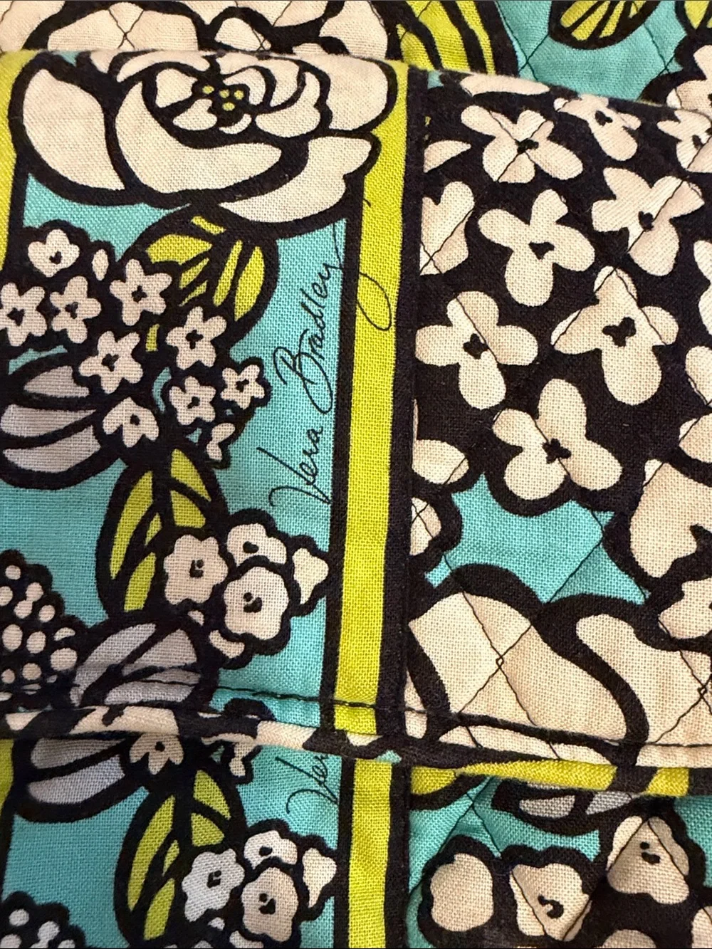 Vera Bradley compact quilted